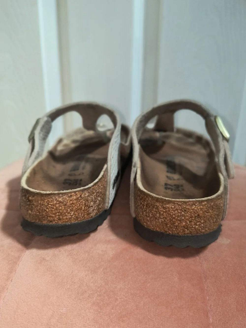 Birkenstock Gizeh Sandals Snake Skin Metallic Size 37 EU / 6-6.5 US - Picture 6 of 7
